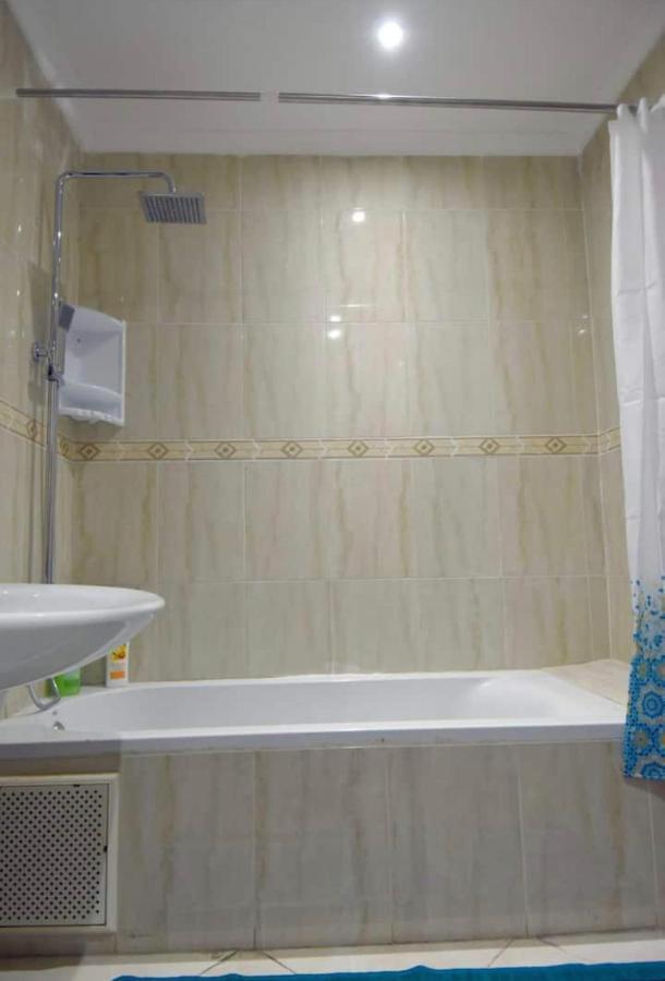 Appartement Elegant Et Climatise Au Centre Avec Terrasse - Proche Plage Et Attractions ! Tangier Exterior photo