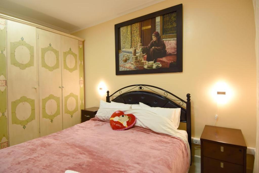 Appartement Elegant Et Climatise Au Centre Avec Terrasse - Proche Plage Et Attractions ! Tangier Exterior photo